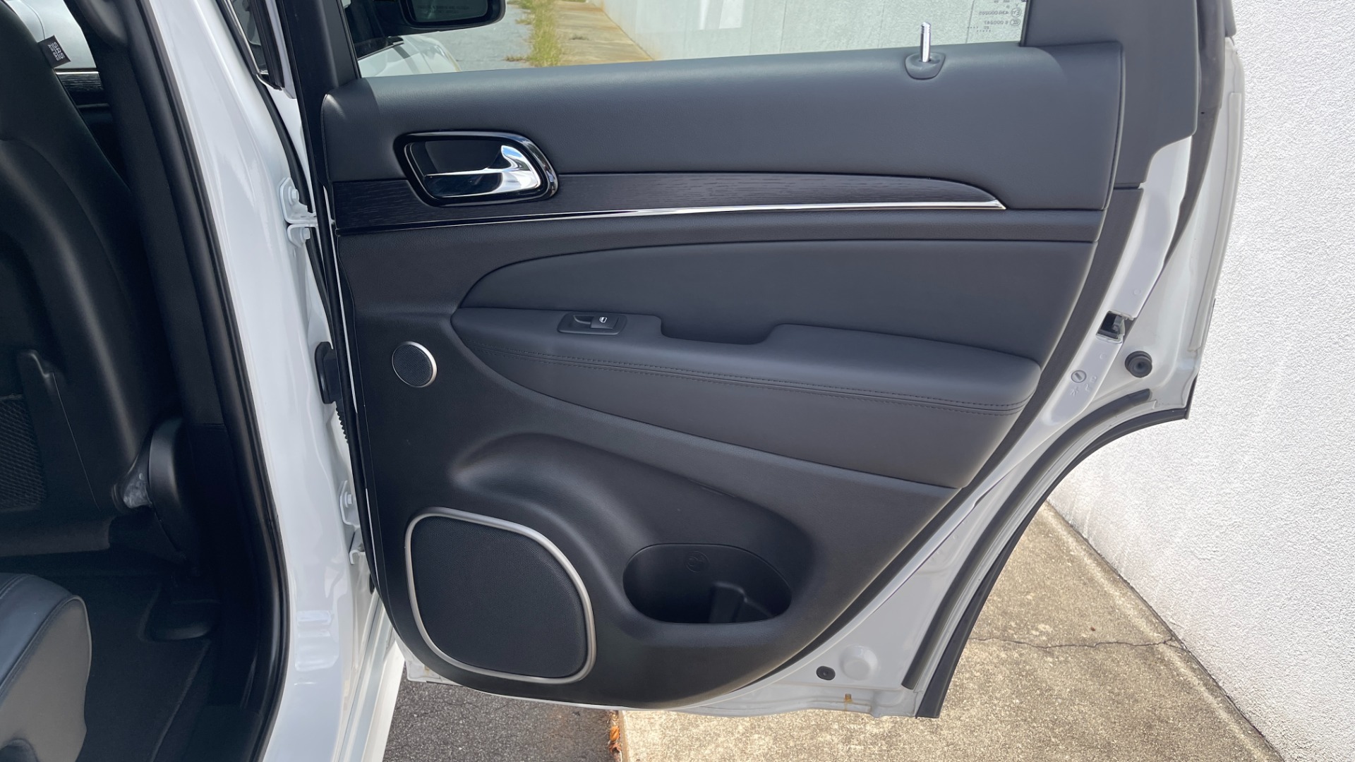 Used 2021 Jeep Grand Cherokee HIGH ALTITUDE / HEMI V8 / QUADRA II 4WD / AFE AIR INTAKE / 19 SPEAKER AUDIO for sale Sold at Formula Imports in Charlotte NC 28227 42