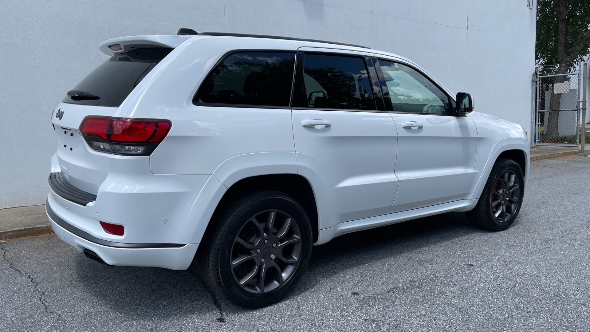 Used 2021 Jeep Grand Cherokee HIGH ALTITUDE / HEMI V8 / QUADRA II 4WD / AFE AIR INTAKE / 19 SPEAKER AUDIO for sale Sold at Formula Imports in Charlotte NC 28227 8