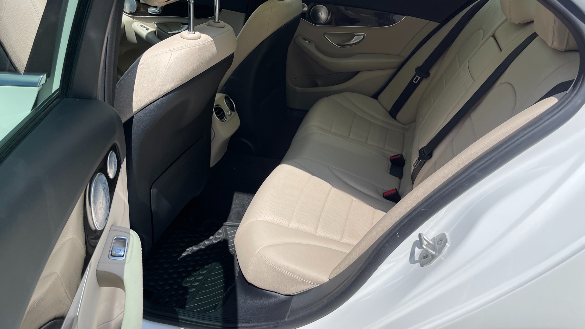 Used 2016 Mercedes-Benz C-Class C300 / 4MATIC / PREMIUM / LINDEN WOOD / ILLUMINATED STAR / MULTIMEDIA for sale $25,995 at Formula Imports in Charlotte NC 28227 16