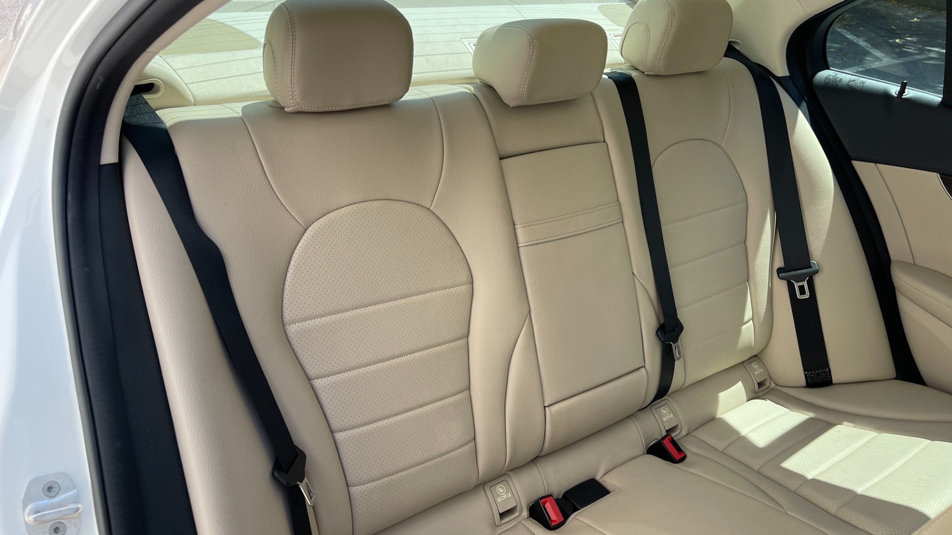 Used 2016 Mercedes-Benz C-Class C300 / 4MATIC / PREMIUM / LINDEN WOOD / ILLUMINATED STAR / MULTIMEDIA for sale $25,995 at Formula Imports in Charlotte NC 28227 29