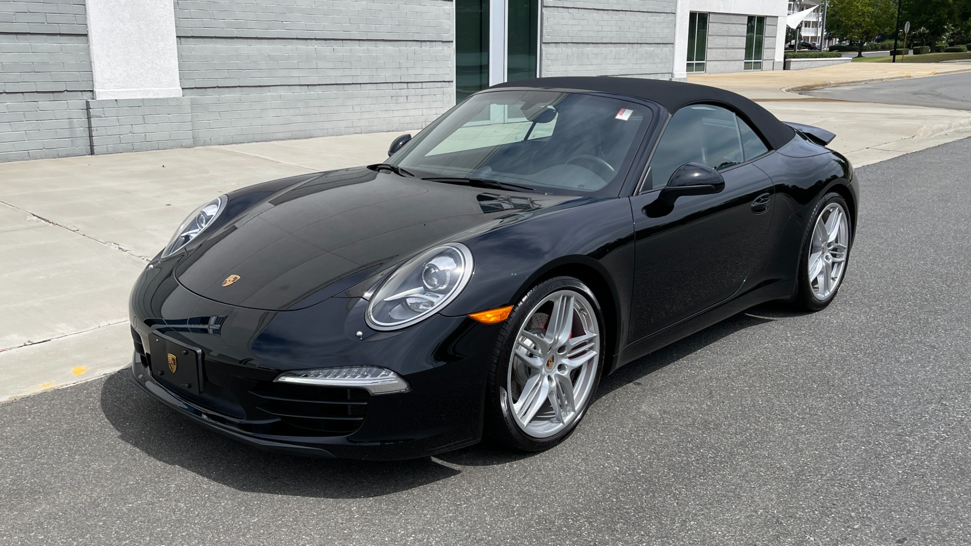 Used 2012 Porsche 911 991 Carrera S / CABRIOLET / PDK TRANSMISSION / SPORT CHRONO / PREMIUM for sale $80,250 at Formula Imports in Charlotte NC 28227 2