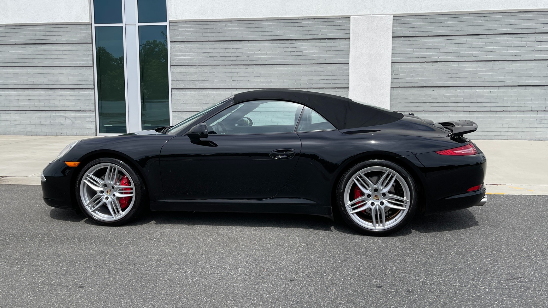 Used 2012 Porsche 911 991 Carrera S / CABRIOLET / PDK TRANSMISSION / SPORT CHRONO / PREMIUM for sale $80,250 at Formula Imports in Charlotte NC 28227 5
