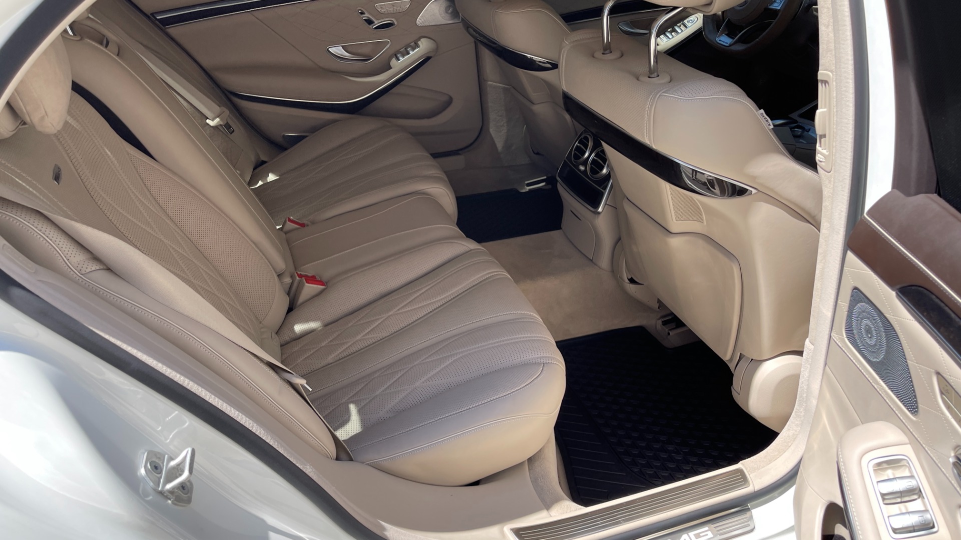 Used 2016 Mercedes-Benz S-Class AMG S63 / EXCLUSIVE TRIM / BURMESTER 3D HIGH END SOUND / DRIVER ASSISTANCE for sale Sold at Formula Imports in Charlotte NC 28227 17