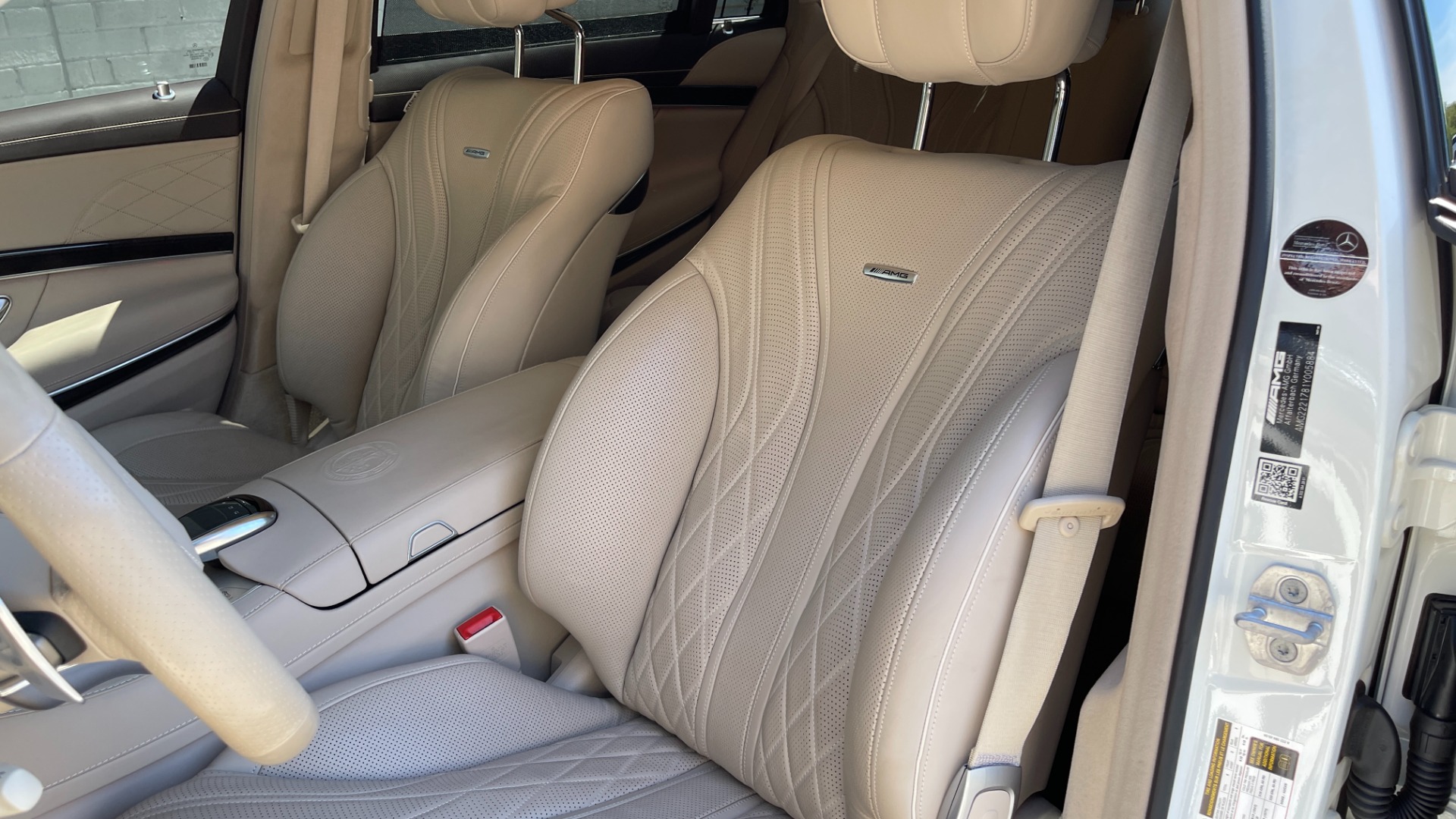 Used 2016 Mercedes-Benz S-Class AMG S63 / EXCLUSIVE TRIM / BURMESTER 3D HIGH END SOUND / DRIVER ASSISTANCE for sale Sold at Formula Imports in Charlotte NC 28227 23