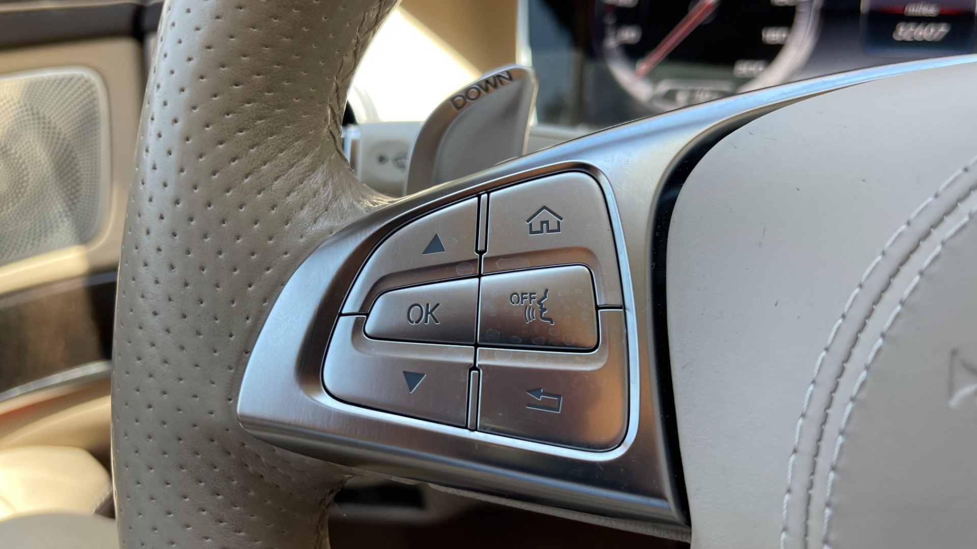 Used 2016 Mercedes-Benz S-Class AMG S63 / EXCLUSIVE TRIM / BURMESTER 3D HIGH END SOUND / DRIVER ASSISTANCE for sale Sold at Formula Imports in Charlotte NC 28227 25