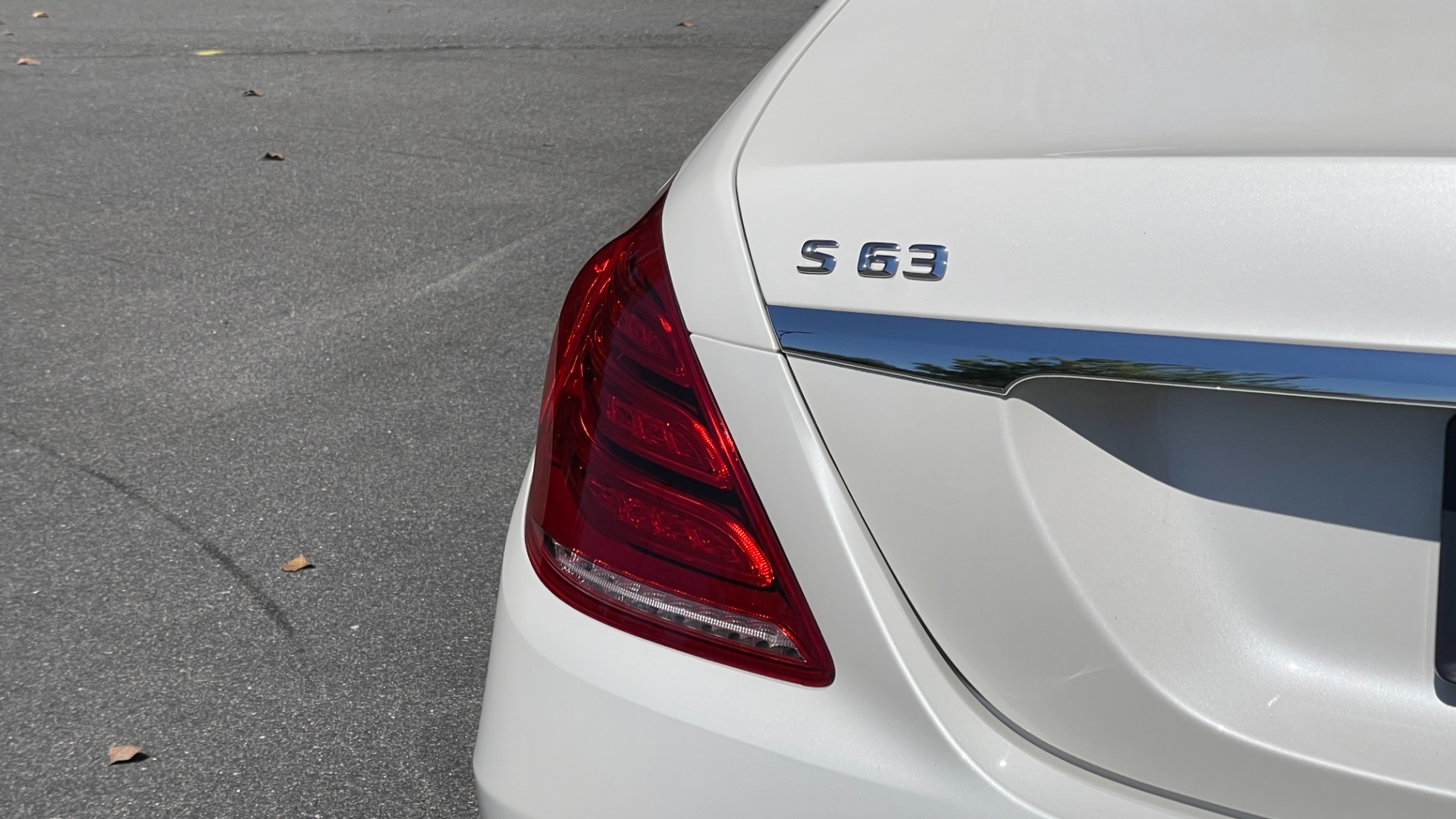 Used 2016 Mercedes-Benz S-Class AMG S63 / EXCLUSIVE TRIM / BURMESTER 3D HIGH END SOUND / DRIVER ASSISTANCE for sale Sold at Formula Imports in Charlotte NC 28227 41