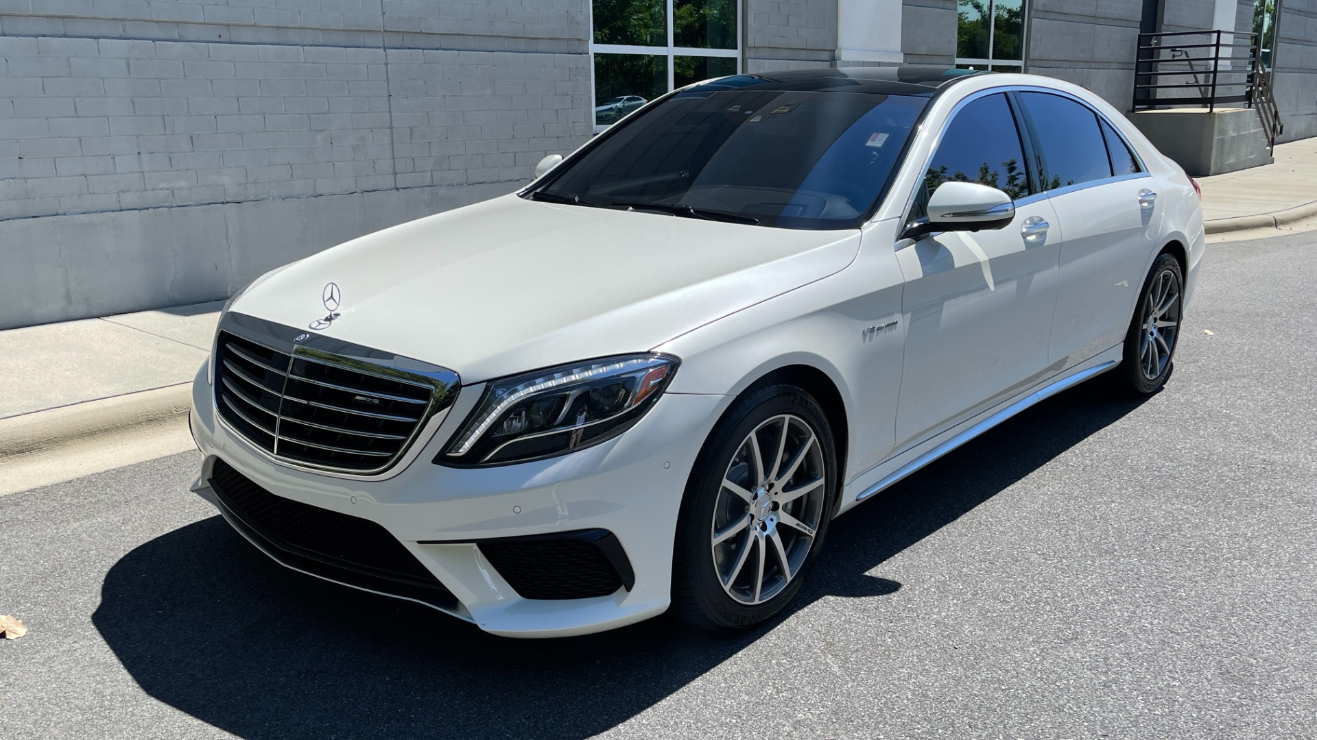 Used 2016 Mercedes-Benz S-Class AMG S63 / EXCLUSIVE TRIM / BURMESTER 3D HIGH END SOUND / DRIVER ASSISTANCE  for sale Sold at Formula Imports in Charlotte NC 28227 5