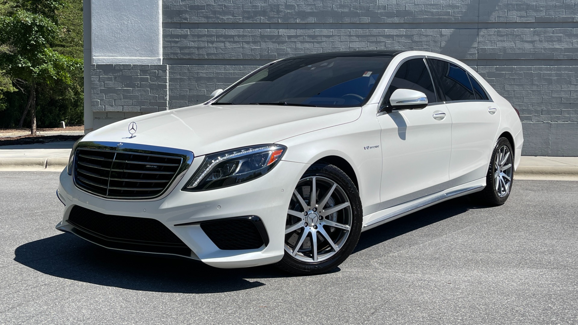 Used 2016 Mercedes-Benz S-Class AMG S63 / EXCLUSIVE TRIM / BURMESTER 3D HIGH END SOUND / DRIVER ASSISTANCE for sale Sold at Formula Imports in Charlotte NC 28227 63