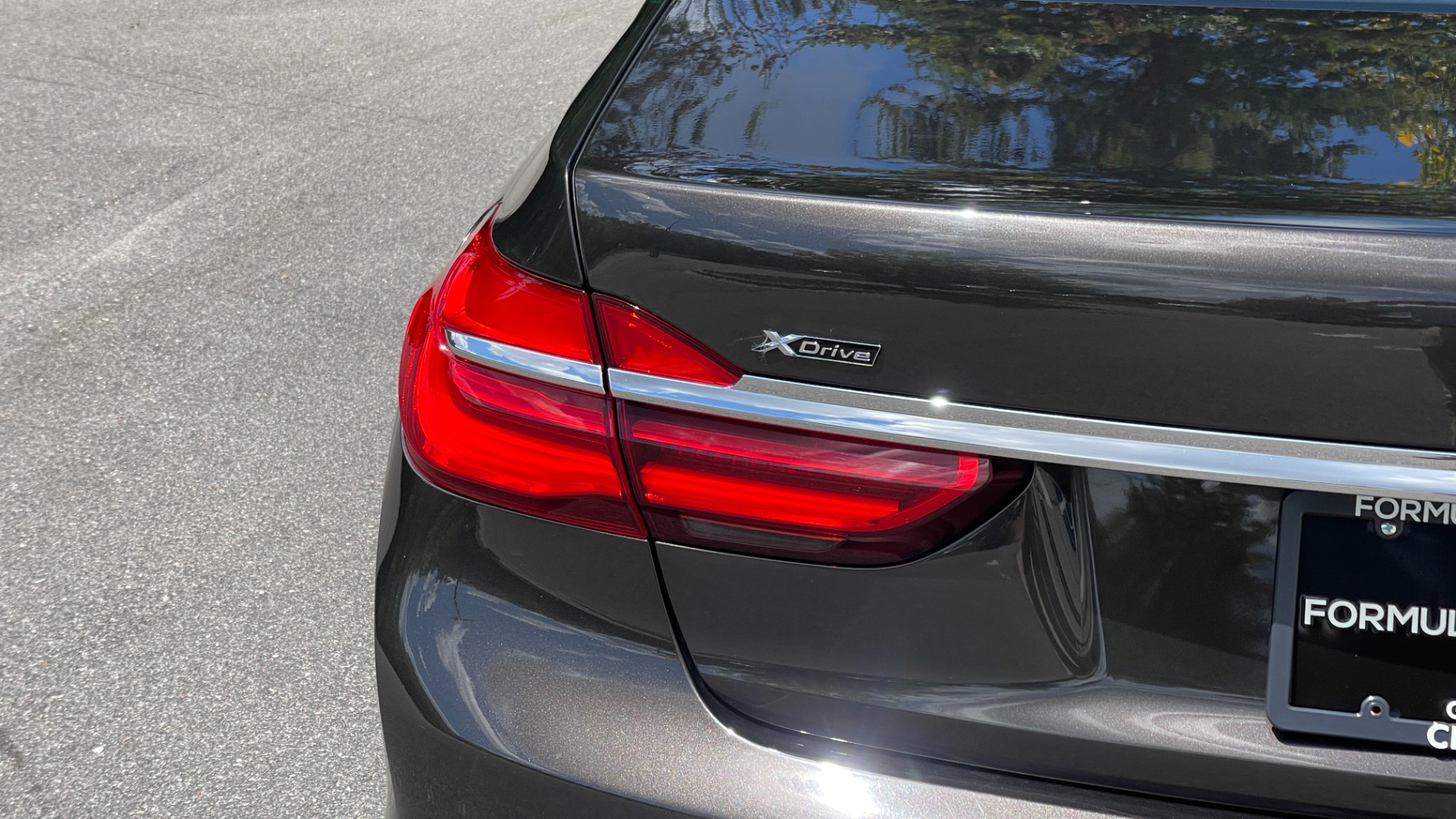Used 2016 BMW 7 Series 750i xDrive / LUXURY SEATING / DRIVER ASSIST / EXECUTIVE 2 PACKAGE for sale Sold at Formula Imports in Charlotte NC 28227 11