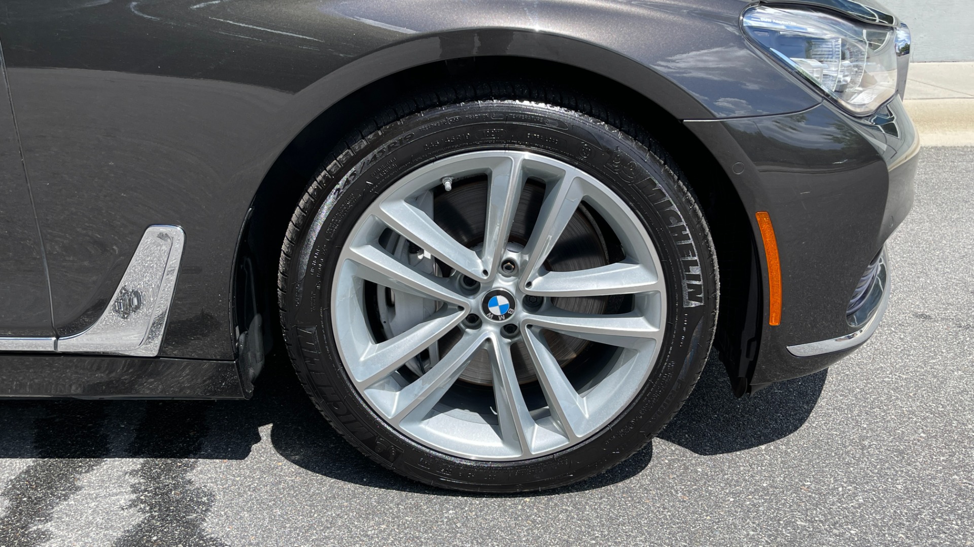 Used 2016 BMW 7 Series 750i xDrive / LUXURY SEATING / DRIVER ASSIST / EXECUTIVE 2 PACKAGE for sale Sold at Formula Imports in Charlotte NC 28227 55