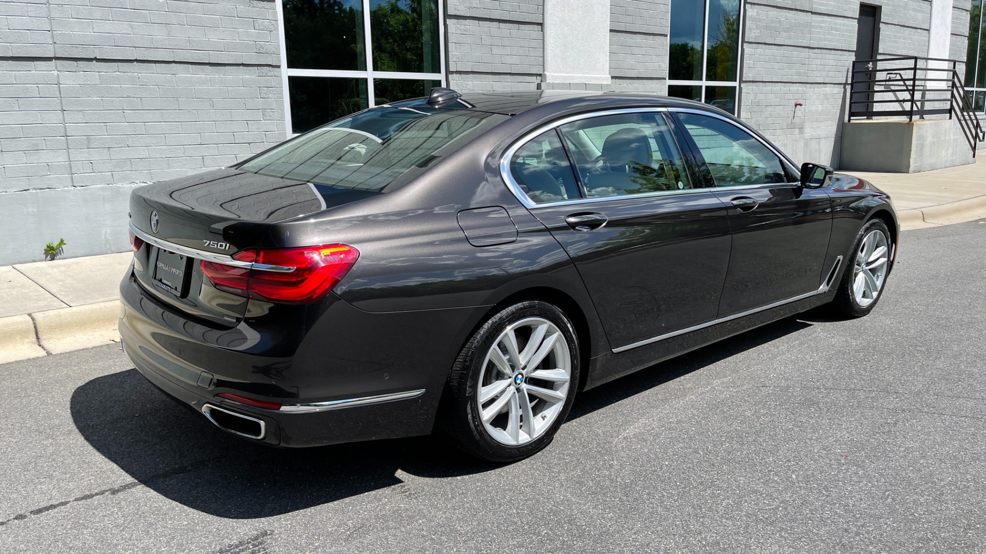 Used 2016 BMW 7 Series 750i xDrive / LUXURY SEATING / DRIVER ASSIST / EXECUTIVE 2 PACKAGE for sale Sold at Formula Imports in Charlotte NC 28227 57