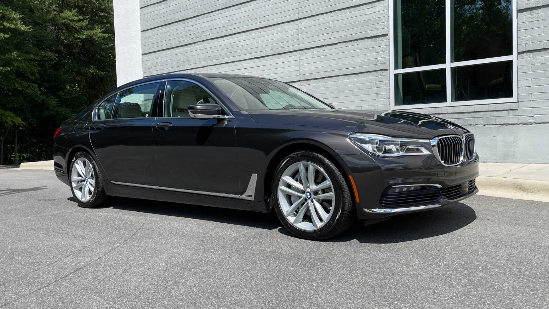 Used 2016 BMW 7 Series 750i xDrive / LUXURY SEATING / DRIVER ASSIST / EXECUTIVE 2 PACKAGE for sale Sold at Formula Imports in Charlotte NC 28227 59