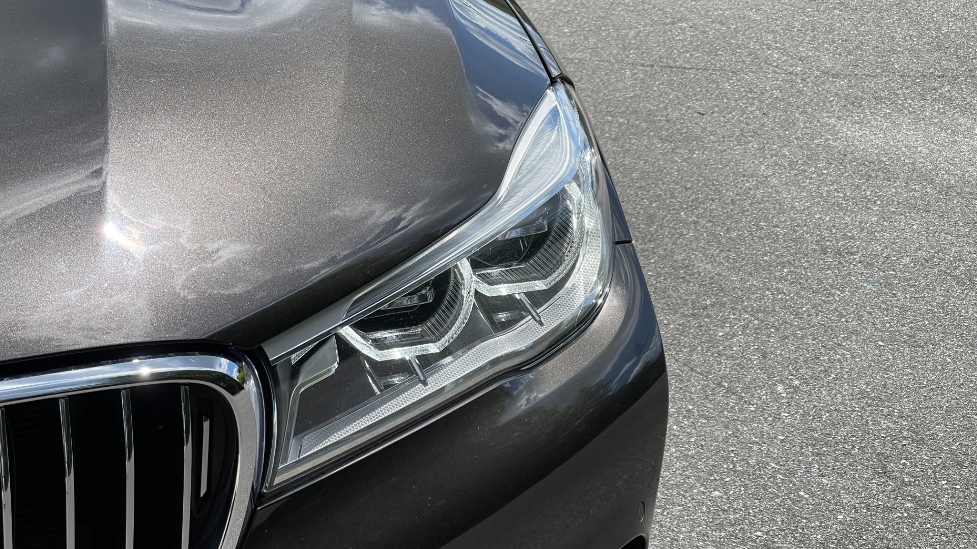 Used 2016 BMW 7 Series 750i xDrive / LUXURY SEATING / DRIVER ASSIST / EXECUTIVE 2 PACKAGE for sale Sold at Formula Imports in Charlotte NC 28227 6