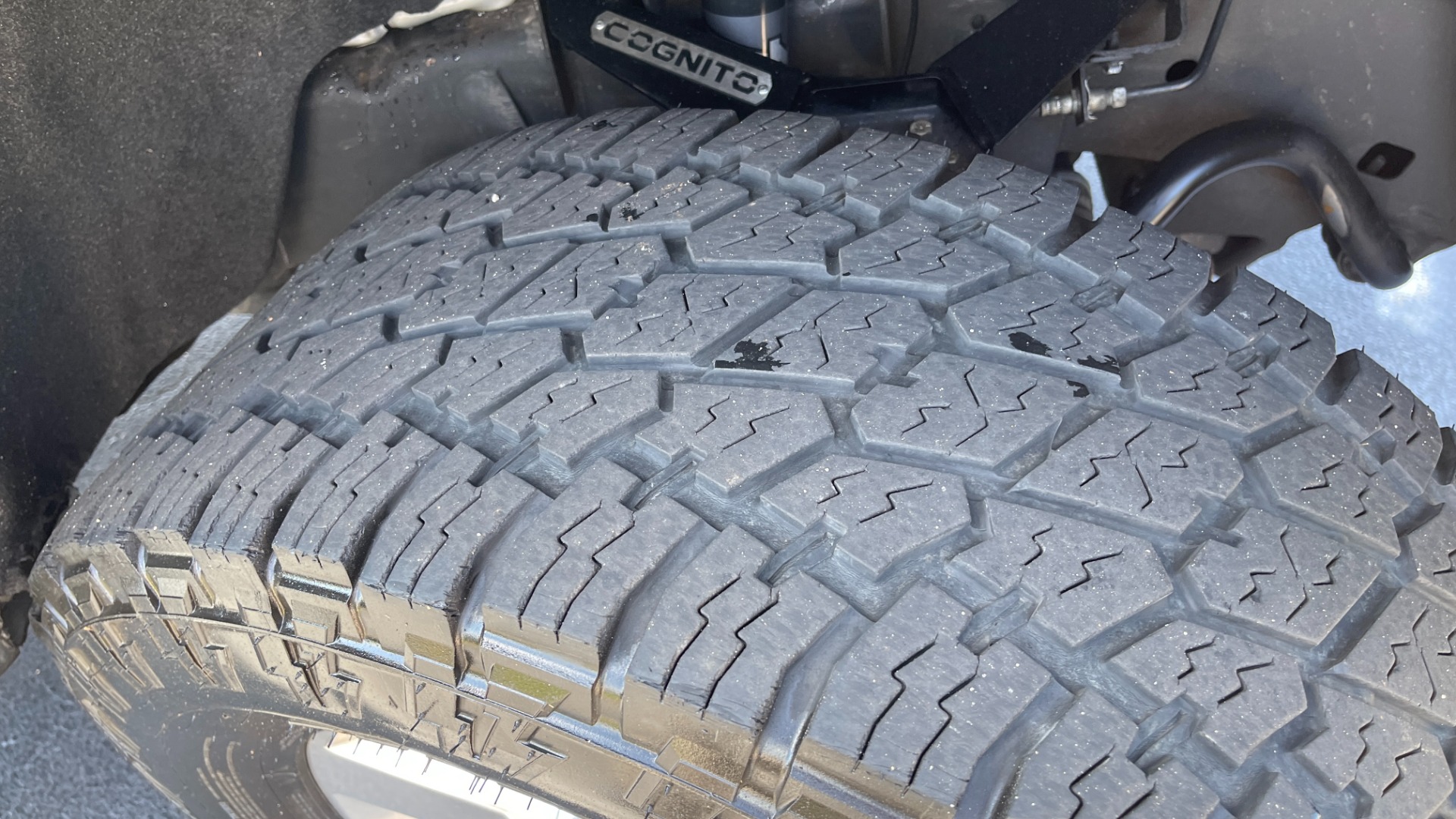 Used 2018 Chevrolet Silverado 2500HD LTZ / 4X4 / CREW CAB / COGNITO LIFT / FOX SHOCKS / LEATHER for sale Sold at Formula Imports in Charlotte NC 28227 61