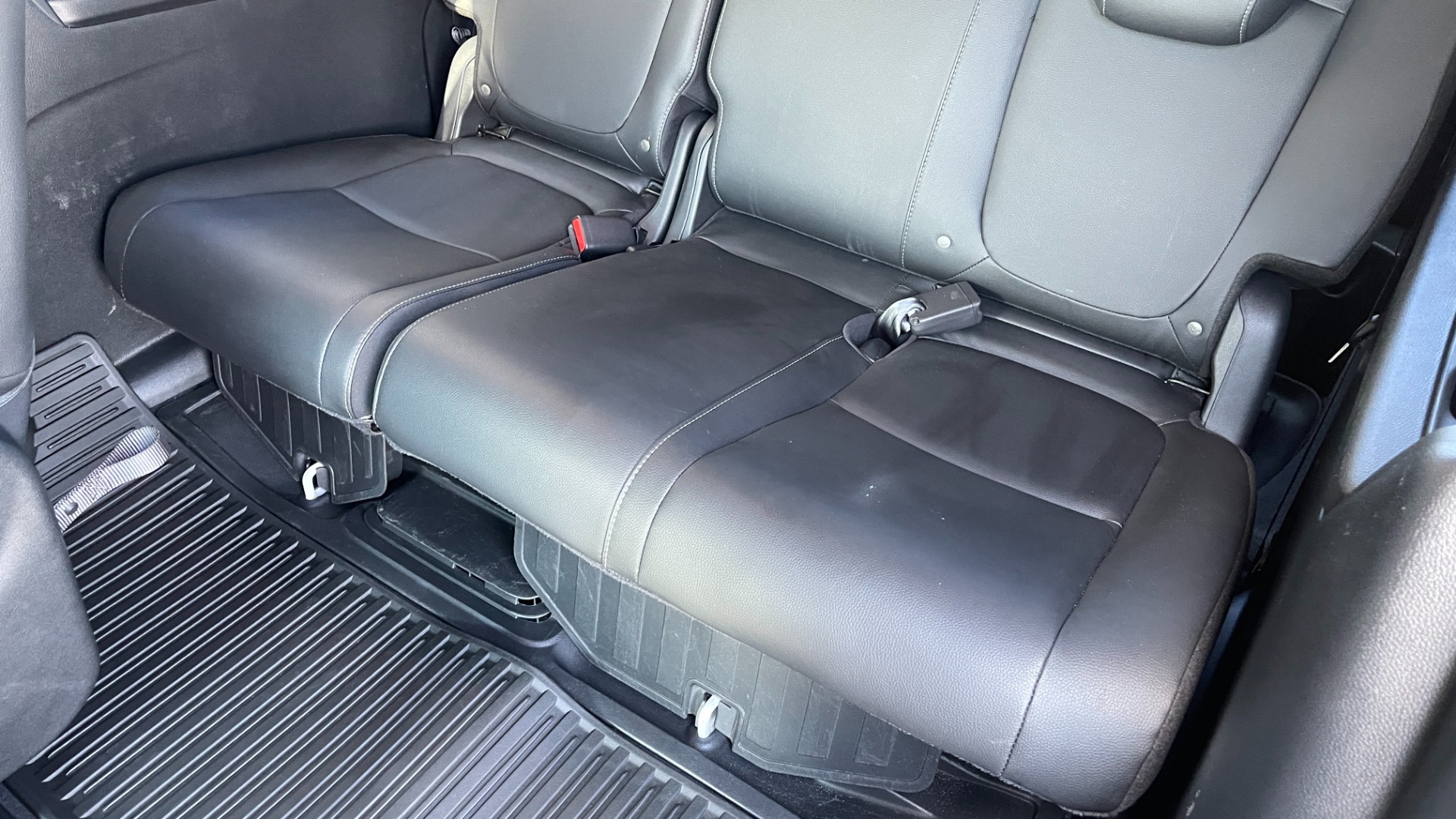 Used 2021 Honda Odyssey EX-L for sale Sold at Formula Imports in Charlotte NC 28227 21