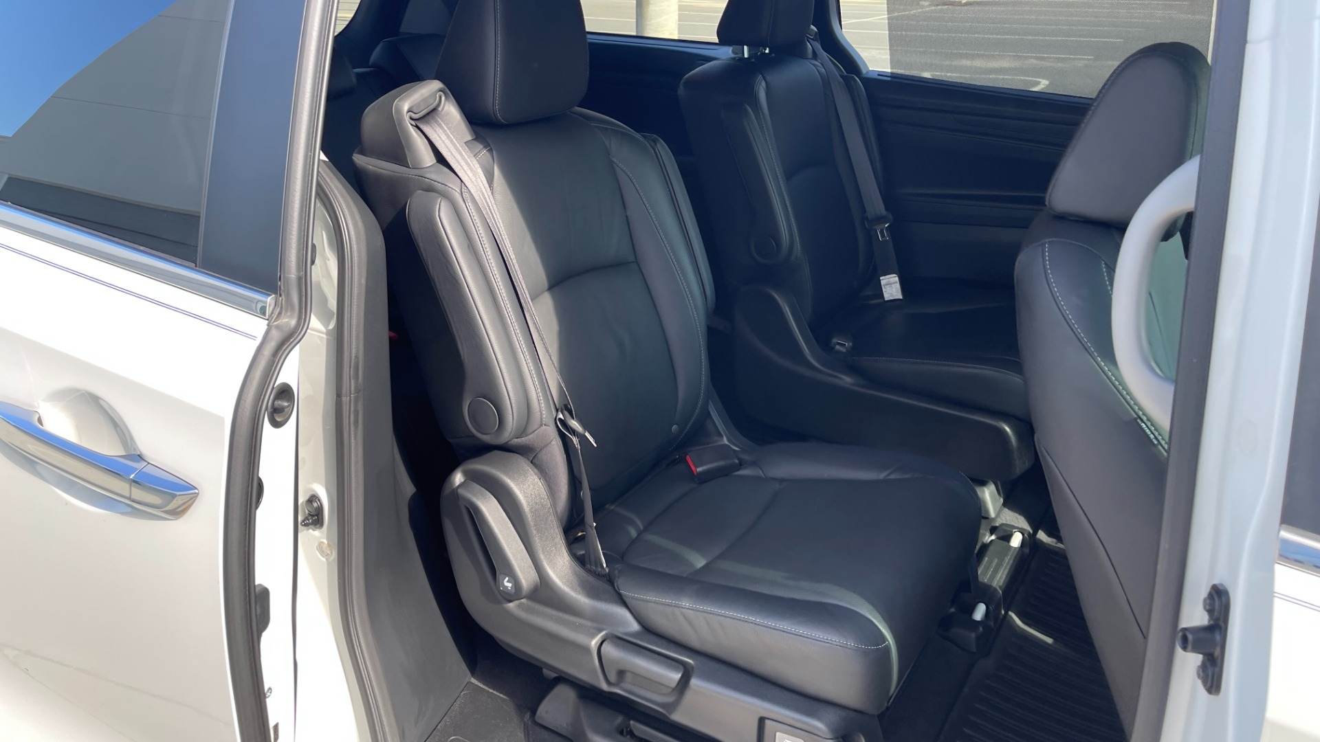 Used 2021 Honda Odyssey EX-L for sale Sold at Formula Imports in Charlotte NC 28227 24