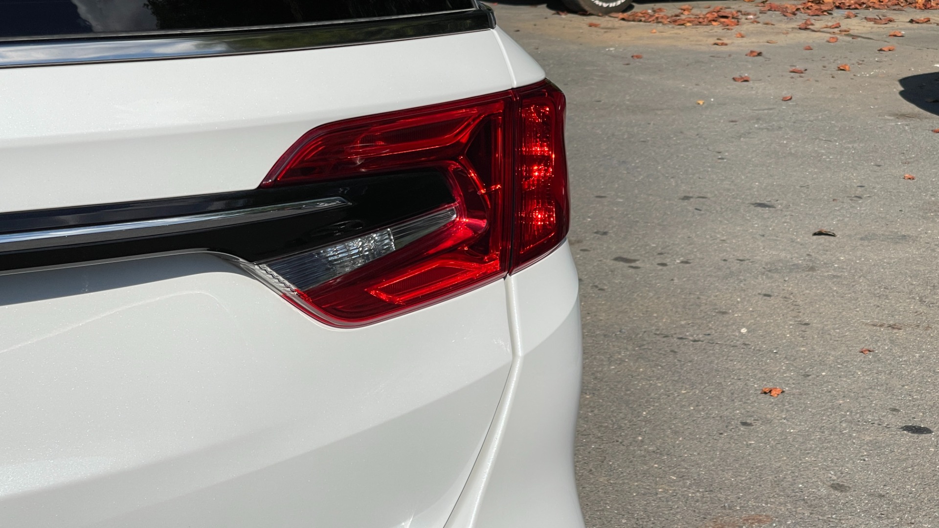 Used 2021 Honda Odyssey EX-L for sale Sold at Formula Imports in Charlotte NC 28227 34