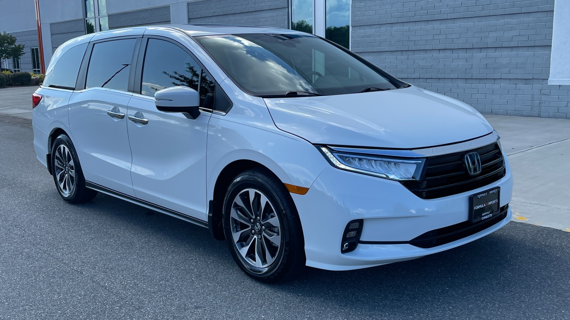 Used 2021 Honda Odyssey EX-L for sale Sold at Formula Imports in Charlotte NC 28227 4