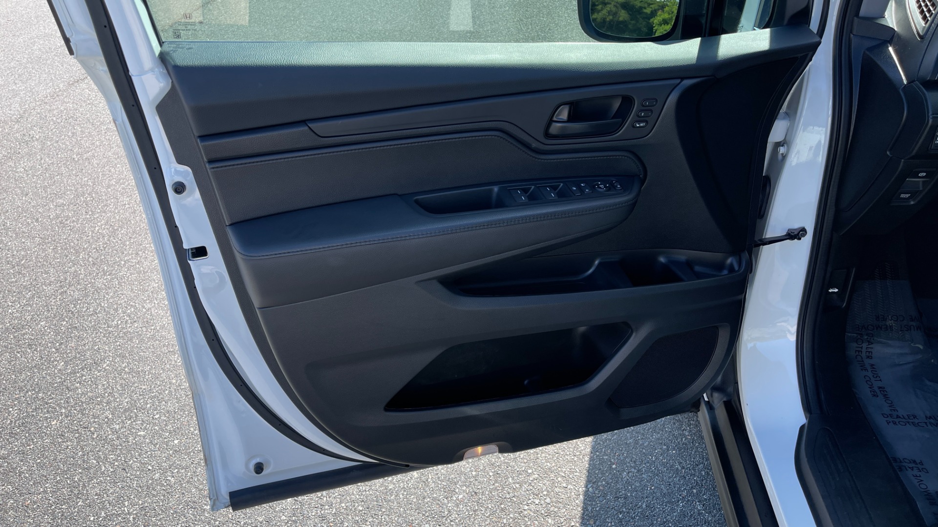 Used 2021 Honda Odyssey EX-L for sale Sold at Formula Imports in Charlotte NC 28227 44
