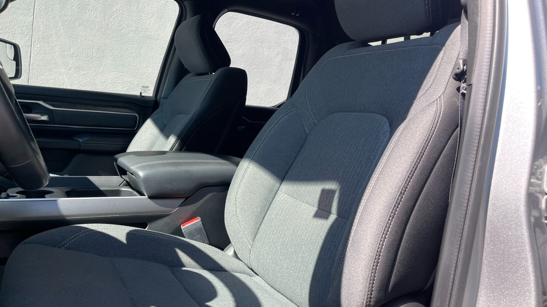 Used 2019 Ram 1500 Big Horn / 4X4 / DOUBLE CAB / 5.7L HEMI / LVL 2 EQUIPMENT / CLOTH for sale Sold at Formula Imports in Charlotte NC 28227 12
