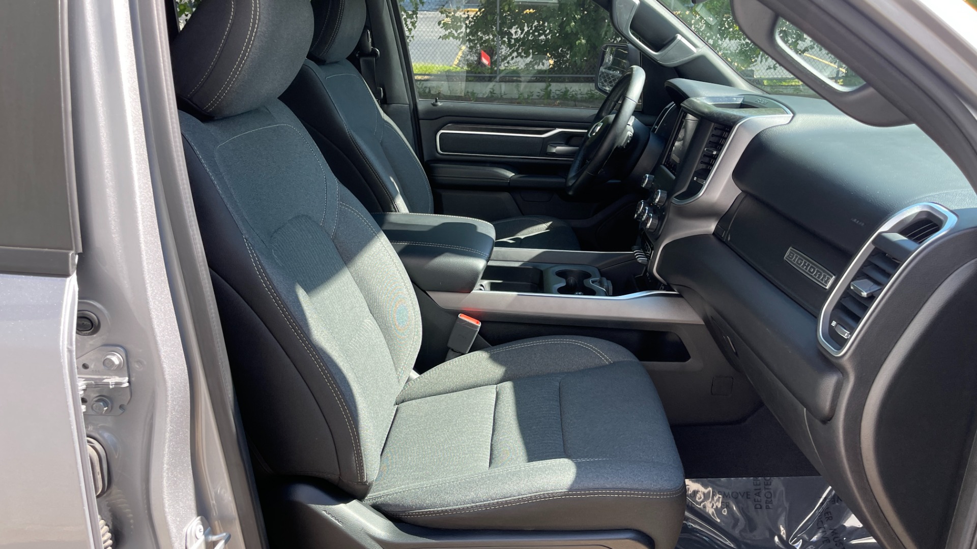 Used 2019 Ram 1500 Big Horn / 4X4 / DOUBLE CAB / 5.7L HEMI / LVL 2 EQUIPMENT / CLOTH for sale Sold at Formula Imports in Charlotte NC 28227 14