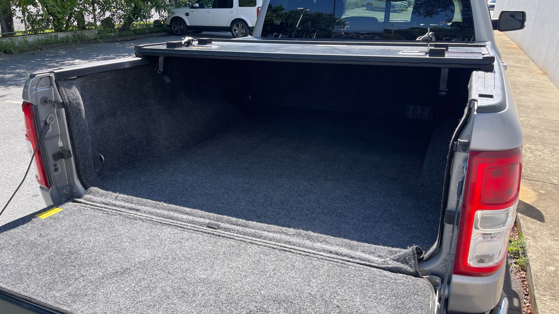 Used 2019 Ram 1500 Big Horn / 4X4 / DOUBLE CAB / 5.7L HEMI / LVL 2 EQUIPMENT / CLOTH for sale $33,995 at Formula Imports in Charlotte NC 28227 22