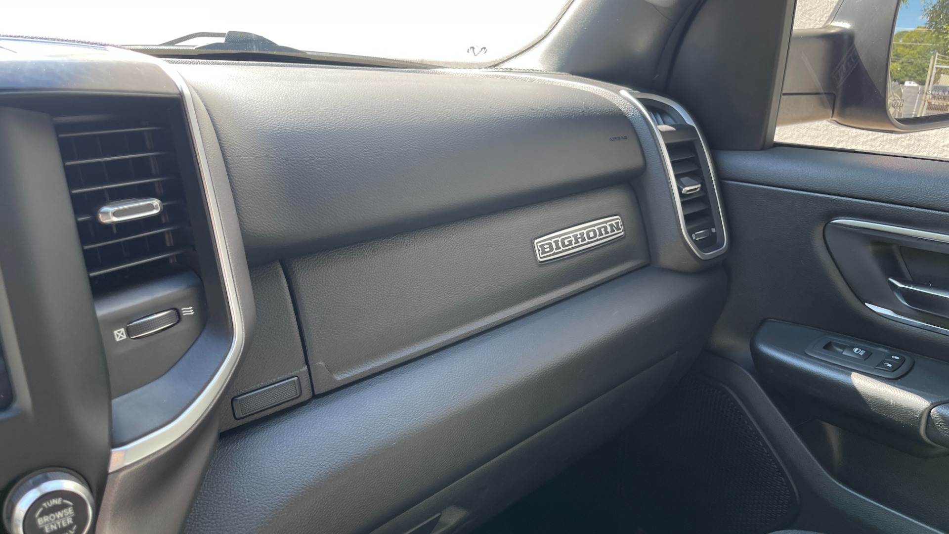 Used 2019 Ram 1500 Big Horn / 4X4 / DOUBLE CAB / 5.7L HEMI / LVL 2 EQUIPMENT / CLOTH for sale Sold at Formula Imports in Charlotte NC 28227 30