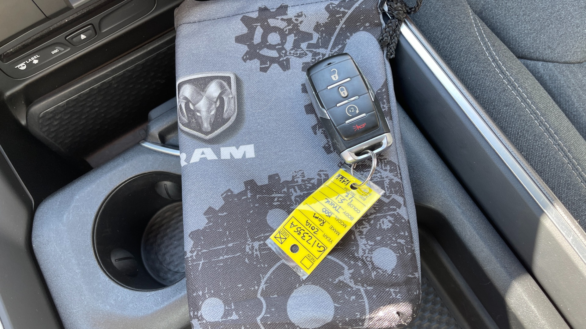 Used 2019 Ram 1500 Big Horn / 4X4 / DOUBLE CAB / 5.7L HEMI / LVL 2 EQUIPMENT / CLOTH for sale Sold at Formula Imports in Charlotte NC 28227 31