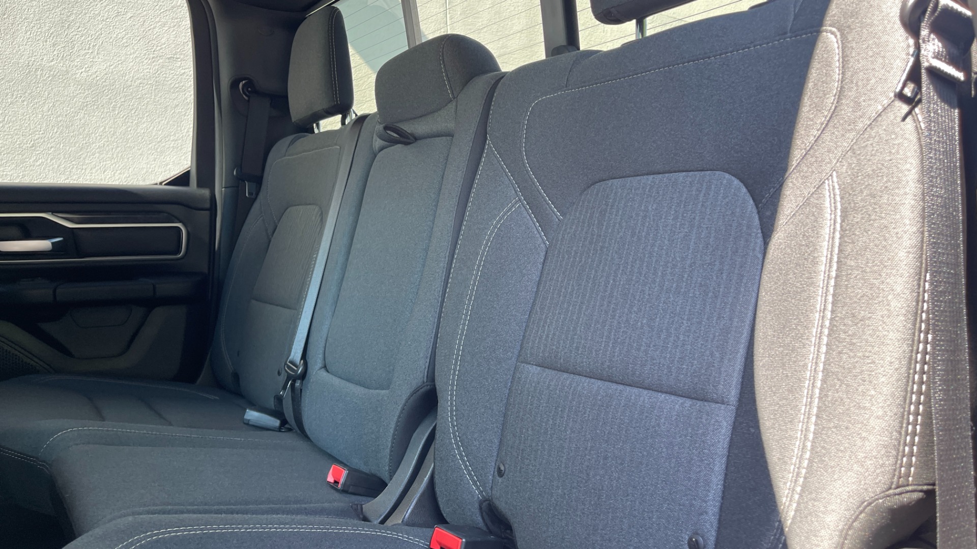 Used 2019 Ram 1500 Big Horn / 4X4 / DOUBLE CAB / 5.7L HEMI / LVL 2 EQUIPMENT / CLOTH for sale Sold at Formula Imports in Charlotte NC 28227 33