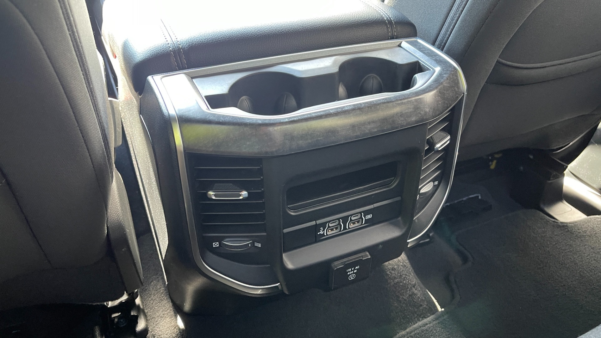 Used 2019 Ram 1500 Big Horn / 4X4 / DOUBLE CAB / 5.7L HEMI / LVL 2 EQUIPMENT / CLOTH for sale Sold at Formula Imports in Charlotte NC 28227 34