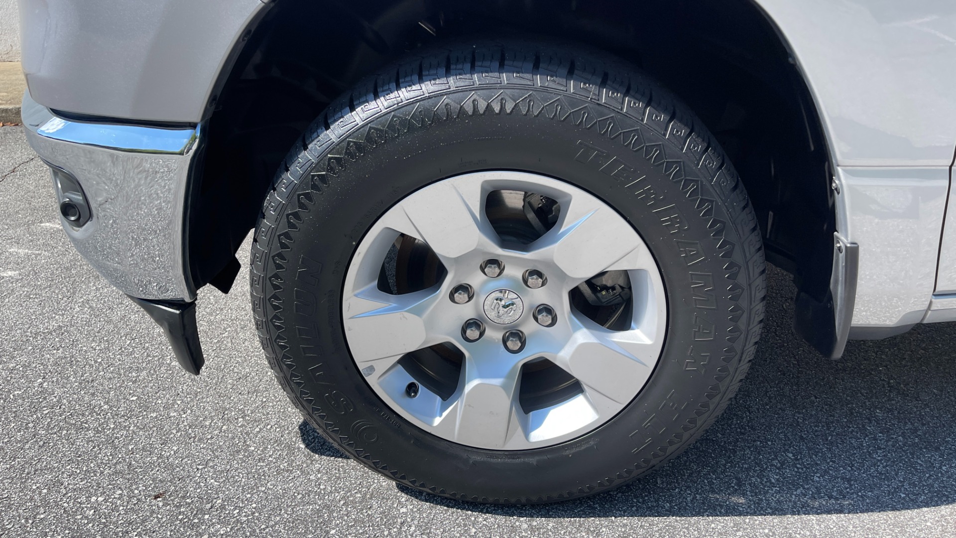 Used 2019 Ram 1500 Big Horn / 4X4 / DOUBLE CAB / 5.7L HEMI / LVL 2 EQUIPMENT / CLOTH for sale Sold at Formula Imports in Charlotte NC 28227 40