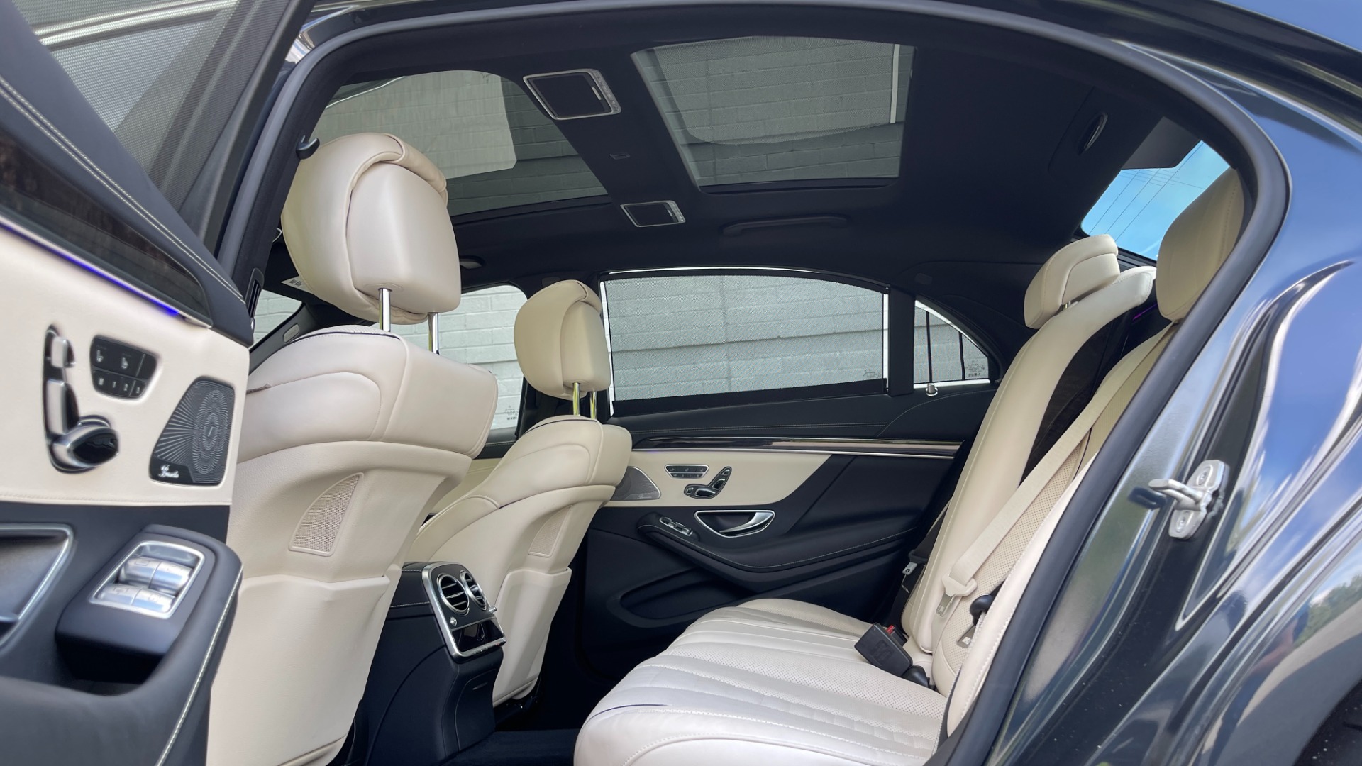 Used 2015 Mercedes-Benz S-Class S550 / REAR SEATING PACKAGE / PREMIUM / DRIVER ASSISTANCE for sale Sold at Formula Imports in Charlotte NC 28227 17