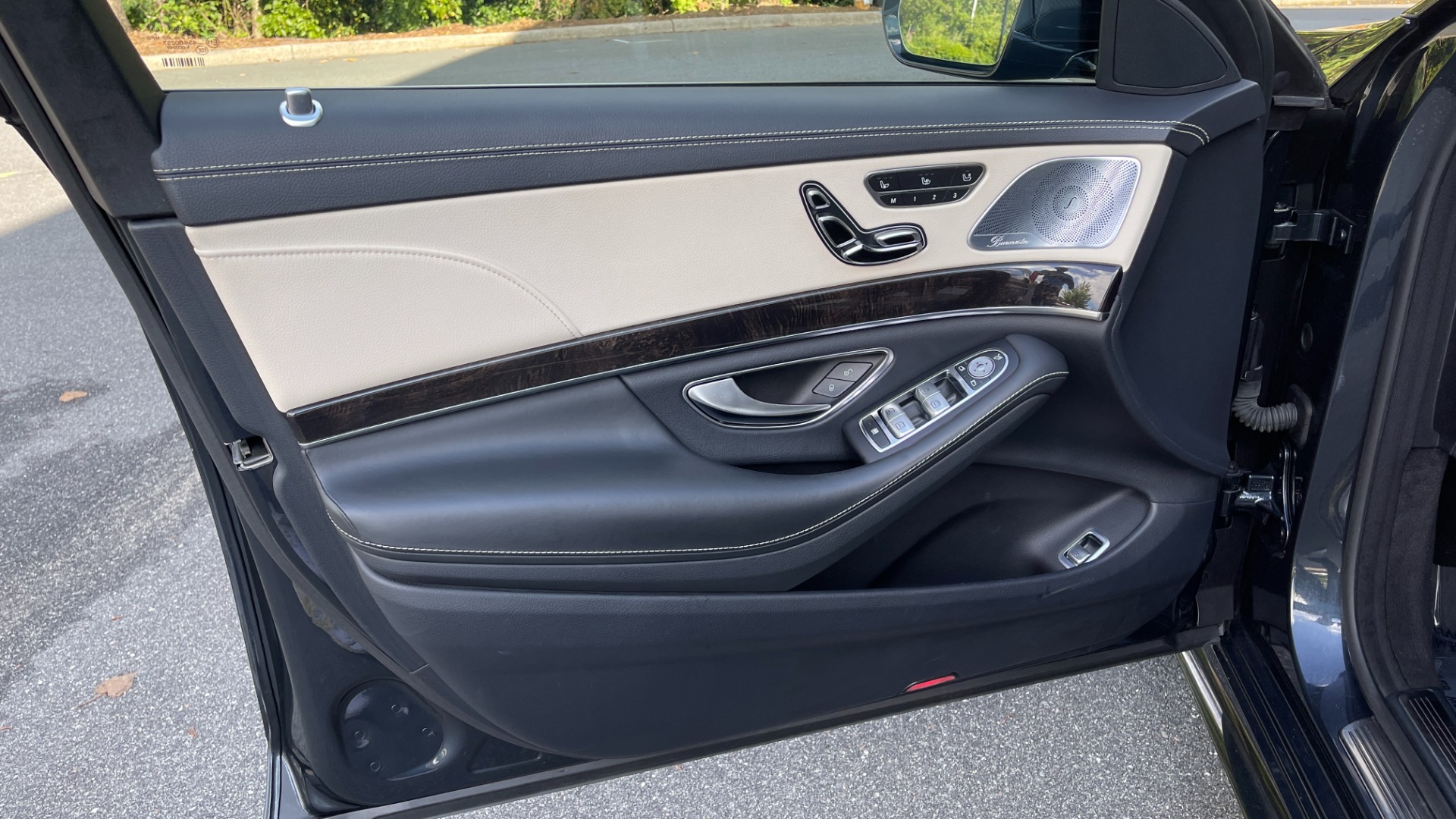 Used 2015 Mercedes-Benz S-Class S550 / REAR SEATING PACKAGE / PREMIUM / DRIVER ASSISTANCE for sale Sold at Formula Imports in Charlotte NC 28227 34