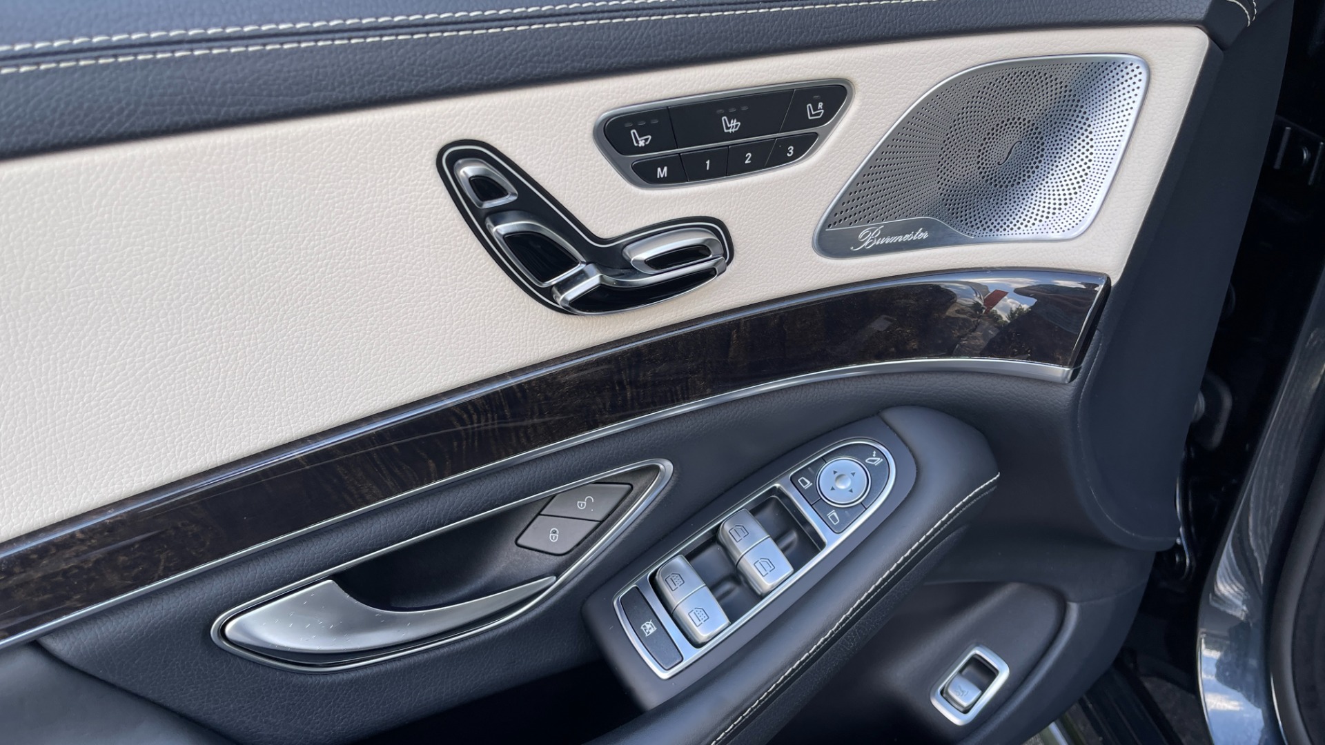 Used 2015 Mercedes-Benz S-Class S550 / REAR SEATING PACKAGE / PREMIUM / DRIVER ASSISTANCE for sale Sold at Formula Imports in Charlotte NC 28227 35
