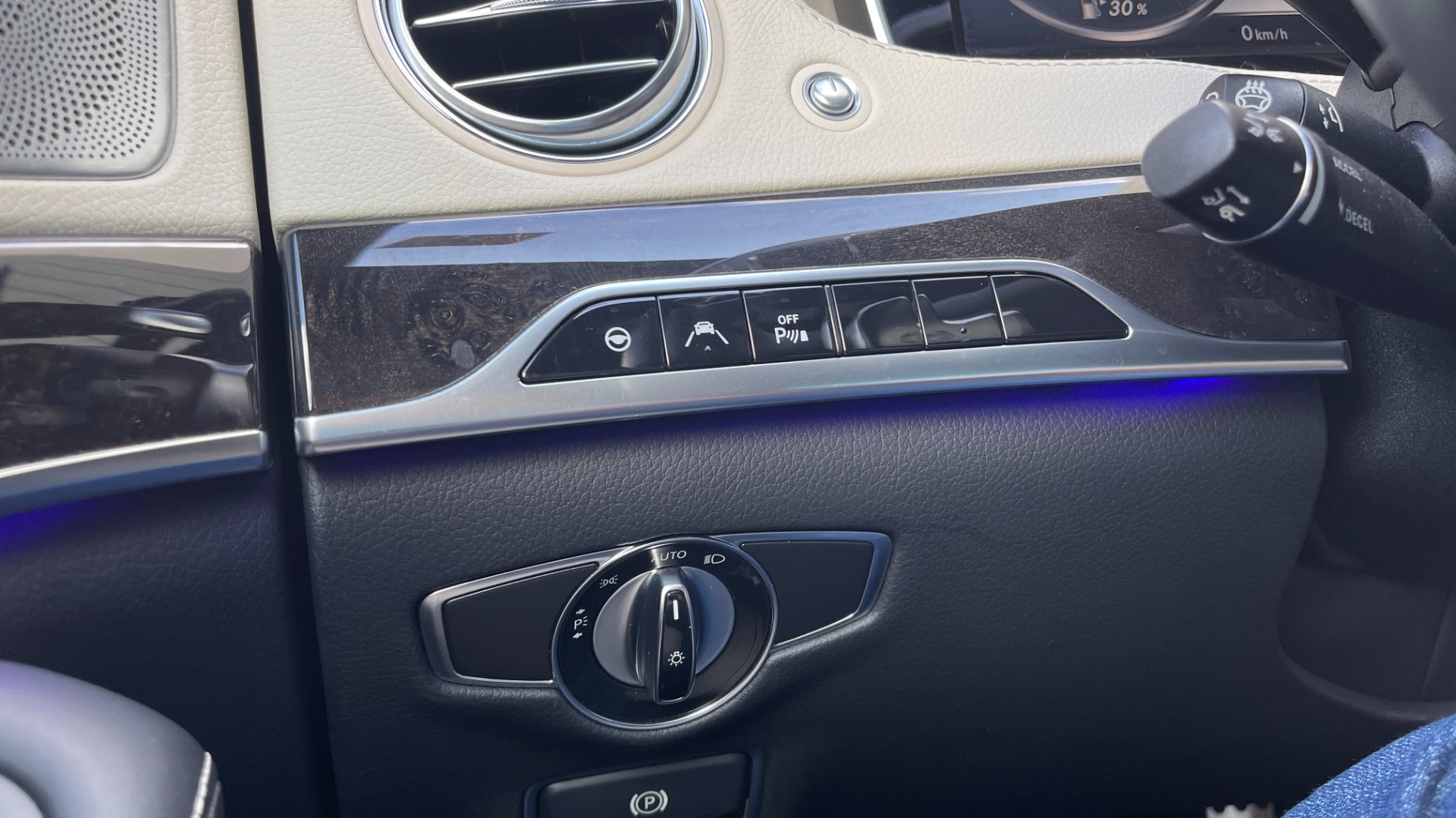 Used 2015 Mercedes-Benz S-Class S550 / REAR SEATING PACKAGE / PREMIUM / DRIVER ASSISTANCE for sale Sold at Formula Imports in Charlotte NC 28227 38