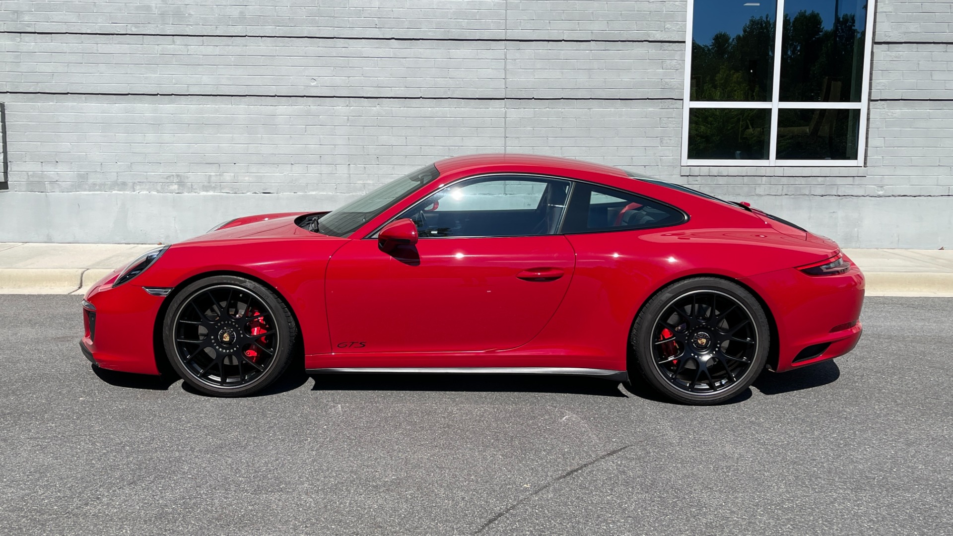 Used 2019 Porsche 911 Carrera GTS / TITANIUM EXHAUST / CARBON FIBER / TECHART SPRINGS / BBS WHEEL for sale $123,995 at Formula Imports in Charlotte NC 28227 16