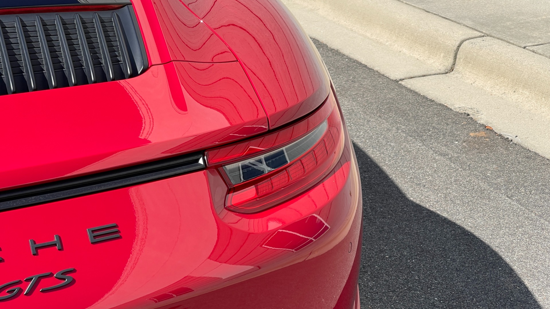 Used 2019 Porsche 911 Carrera GTS / TITANIUM EXHAUST / CARBON FIBER / TECHART SPRINGS / BBS WHEEL for sale $123,995 at Formula Imports in Charlotte NC 28227 54
