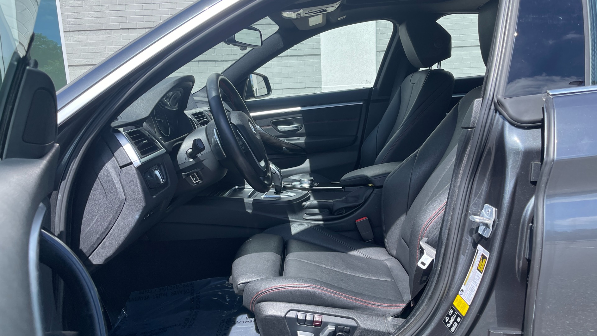 Used 2019 BMW 4 Series 430i xDrive / DRIVER ASSIST / CONVENIENCE / HEATED STEERING / BLIND SPOT / for sale Sold at Formula Imports in Charlotte NC 28227 11