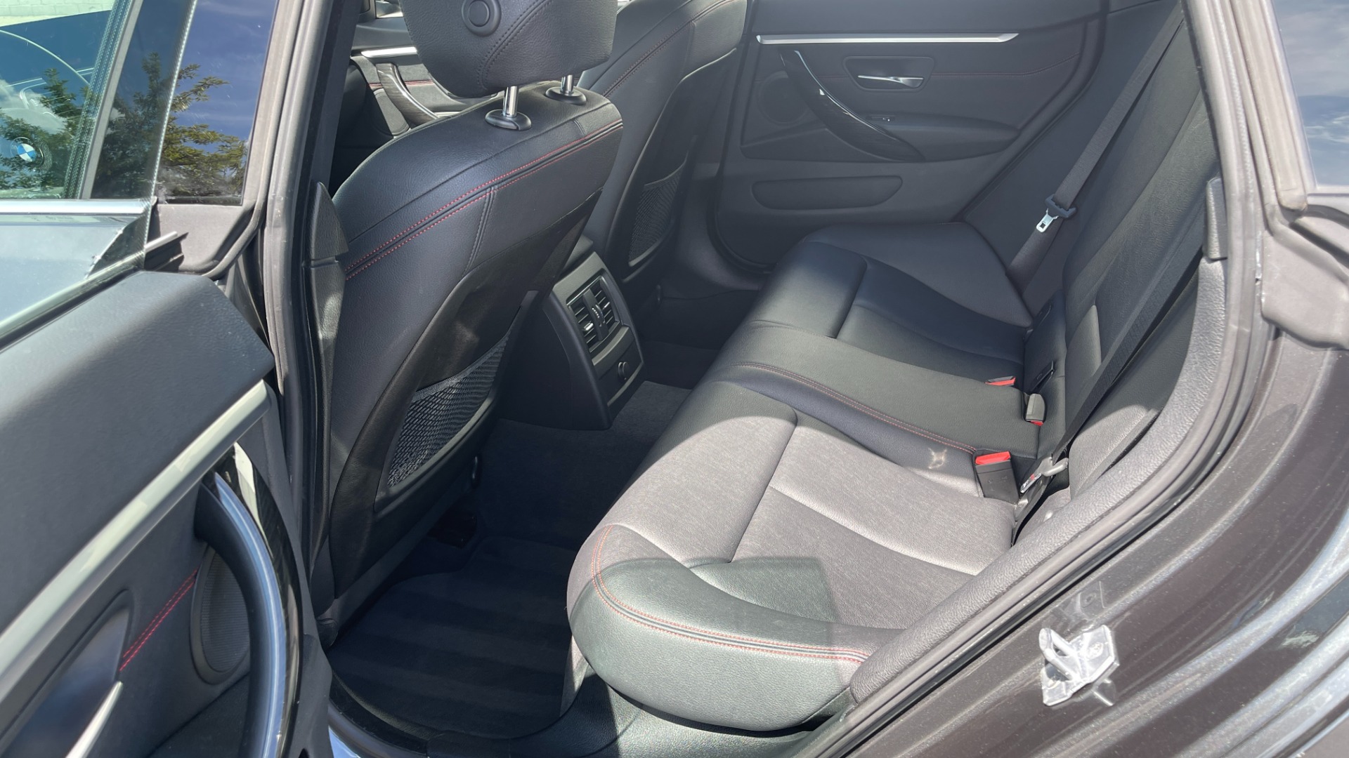 Used 2019 BMW 4 Series 430i xDrive / DRIVER ASSIST / CONVENIENCE / HEATED STEERING / BLIND SPOT / for sale Sold at Formula Imports in Charlotte NC 28227 19