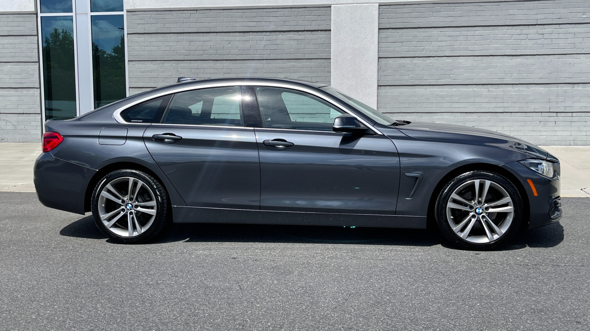 Used 2019 BMW 4 Series 430i xDrive / DRIVER ASSIST / CONVENIENCE / HEATED STEERING / BLIND SPOT / for sale Sold at Formula Imports in Charlotte NC 28227 6