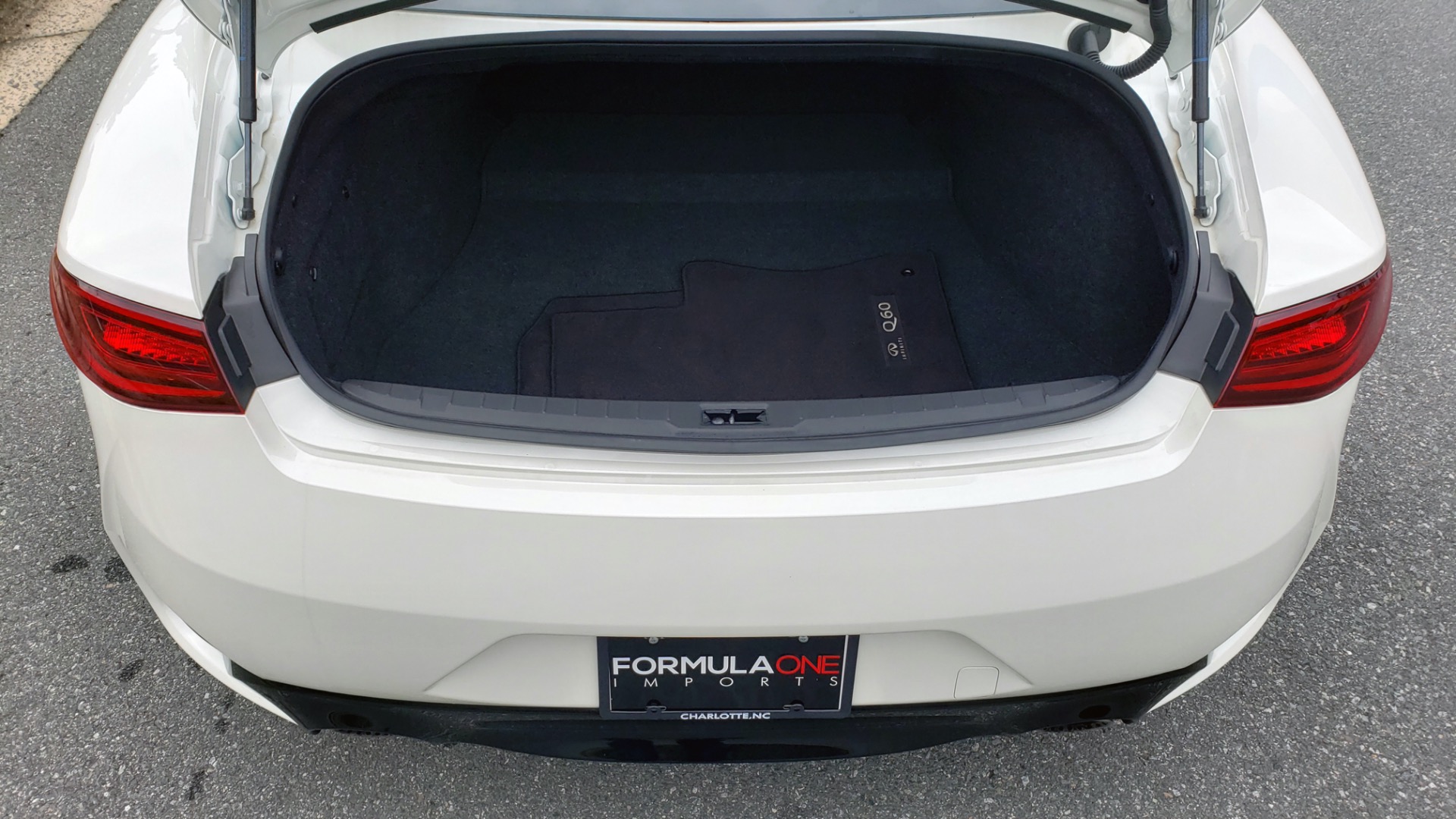 Used 2018 Infiniti Q60 RED SPORT 400 / SENSORY PKG / SUNROOF / NAV / REARVIEW for sale Sold at Formula Imports in Charlotte NC 28227 16