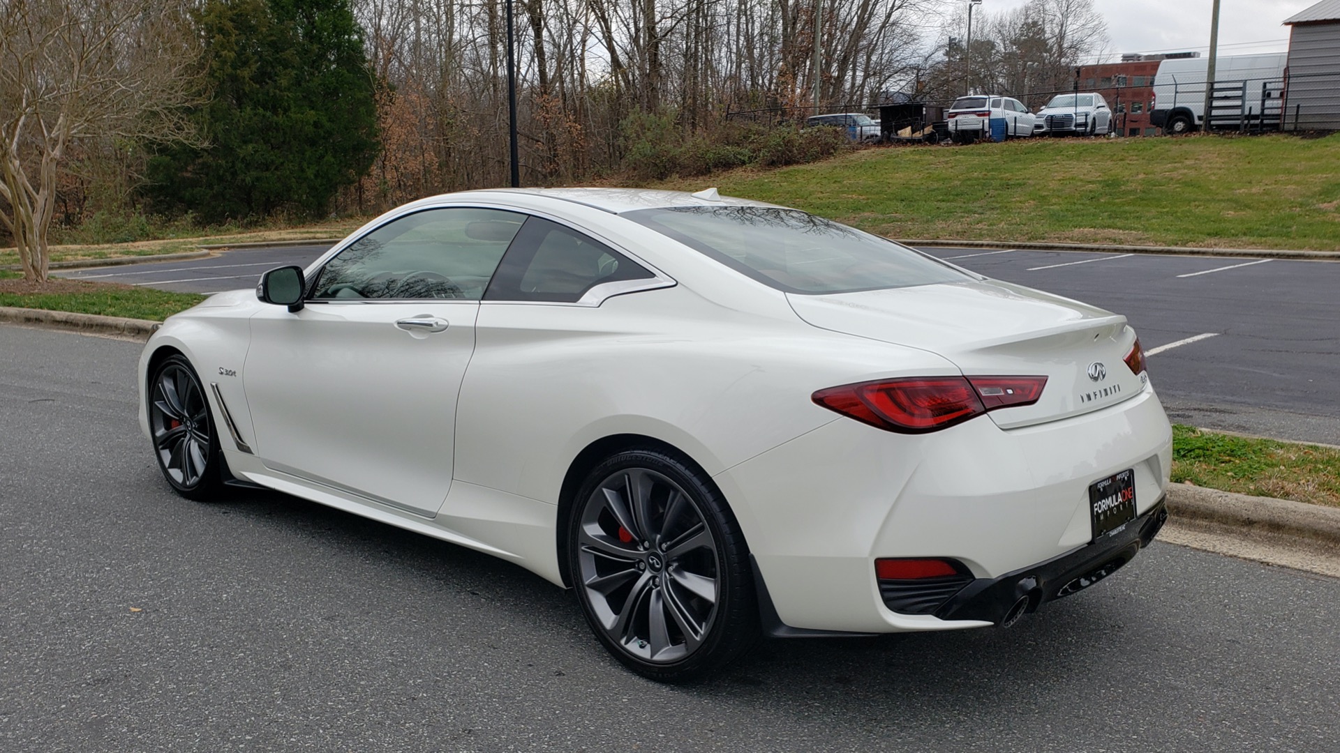 Used 2018 Infiniti Q60 RED SPORT 400 / SENSORY PKG / SUNROOF / NAV / REARVIEW for sale Sold at Formula Imports in Charlotte NC 28227 3