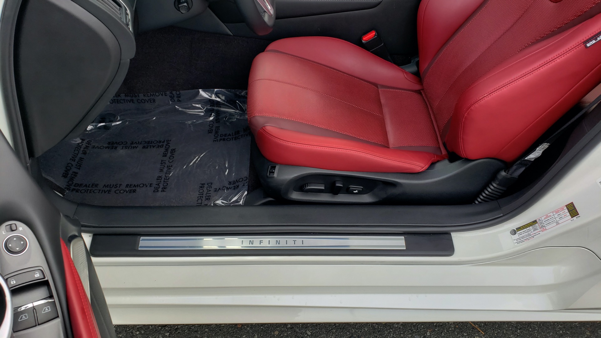 Used 2018 Infiniti Q60 RED SPORT 400 / SENSORY PKG / SUNROOF / NAV / REARVIEW for sale Sold at Formula Imports in Charlotte NC 28227 38