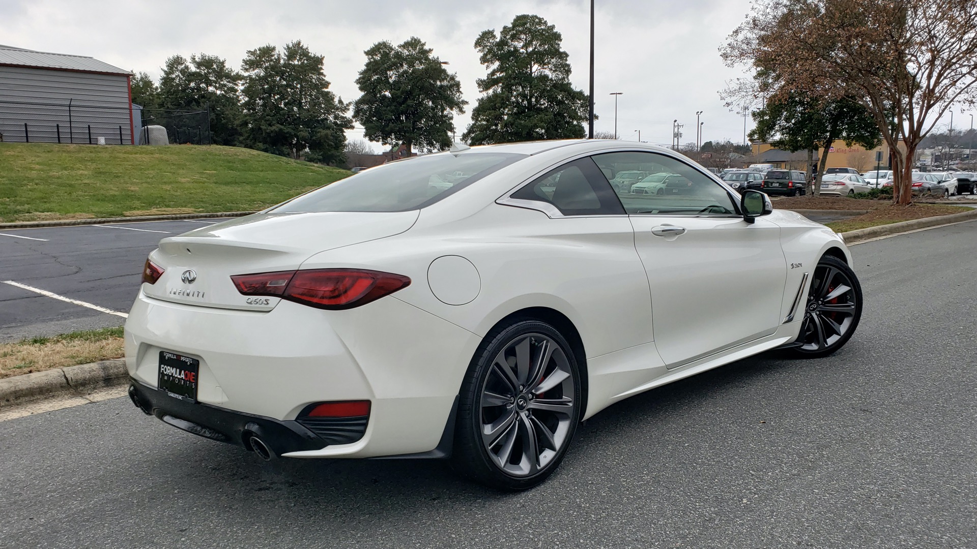 Used 2018 Infiniti Q60 RED SPORT 400 / SENSORY PKG / SUNROOF / NAV / REARVIEW for sale Sold at Formula Imports in Charlotte NC 28227 6