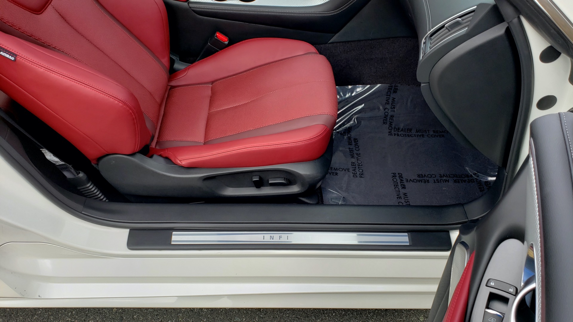 Used 2018 Infiniti Q60 RED SPORT 400 / SENSORY PKG / SUNROOF / NAV / REARVIEW for sale Sold at Formula Imports in Charlotte NC 28227 67