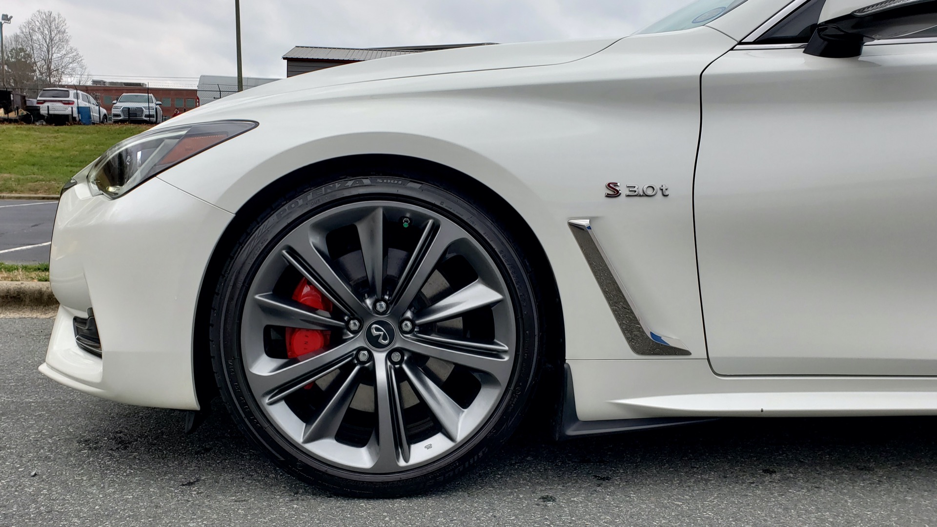 Used 2018 Infiniti Q60 RED SPORT 400 / SENSORY PKG / SUNROOF / NAV / REARVIEW for sale Sold at Formula Imports in Charlotte NC 28227 71