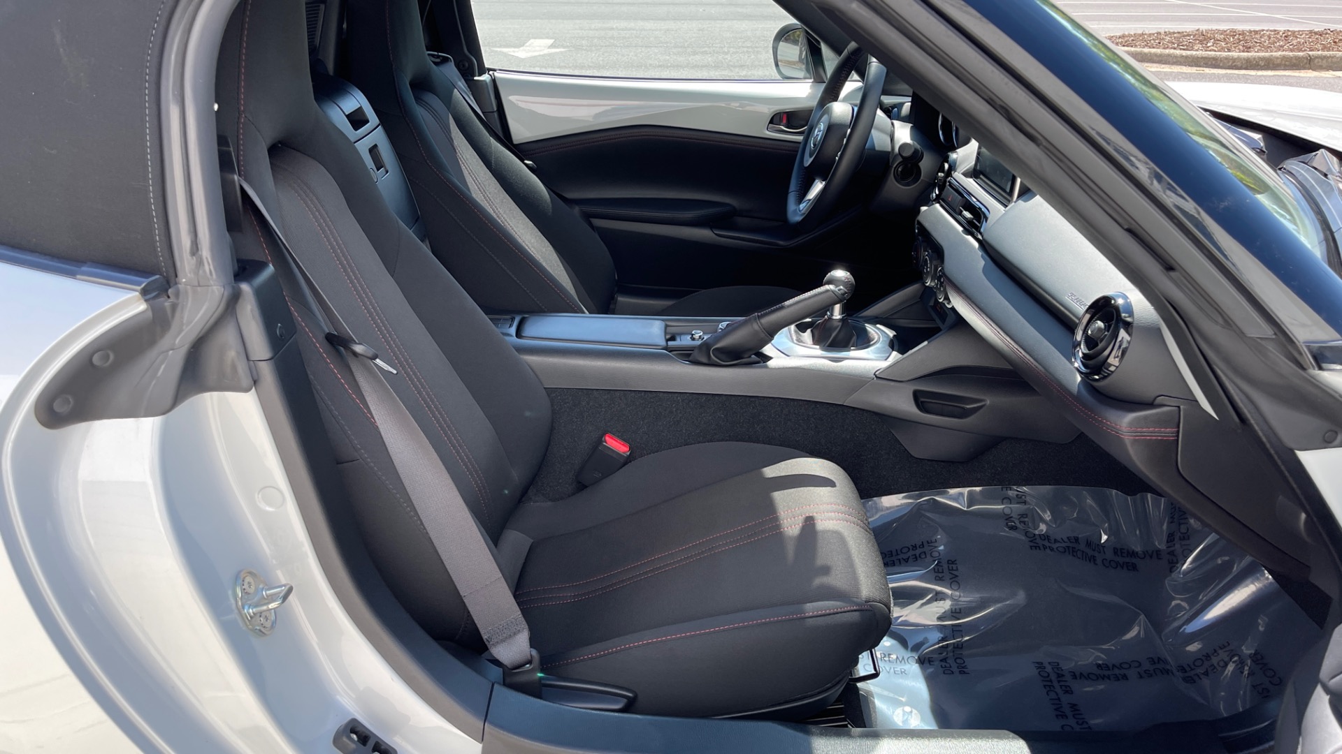 Used 2016 Mazda MX-5 Miata Club / 6SPD / SOFT TOP / 4CYL for sale Sold at Formula Imports in Charlotte NC 28227 12