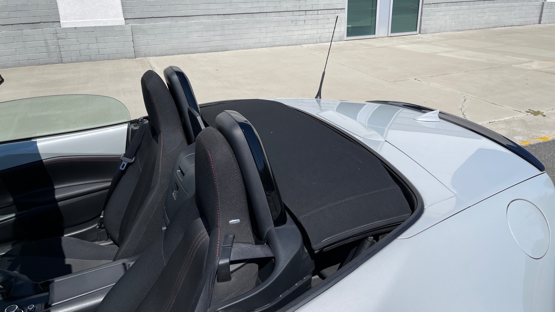 Used 2016 Mazda MX-5 Miata Club / 6SPD / SOFT TOP / 4CYL for sale Sold at Formula Imports in Charlotte NC 28227 18
