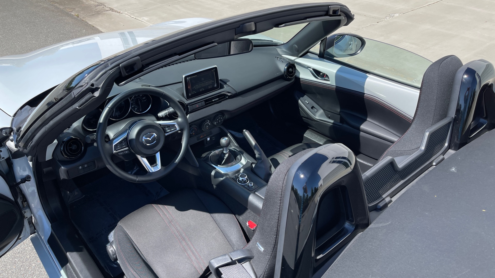 Used 2016 Mazda MX-5 Miata Club / 6SPD / SOFT TOP / 4CYL for sale Sold at Formula Imports in Charlotte NC 28227 9