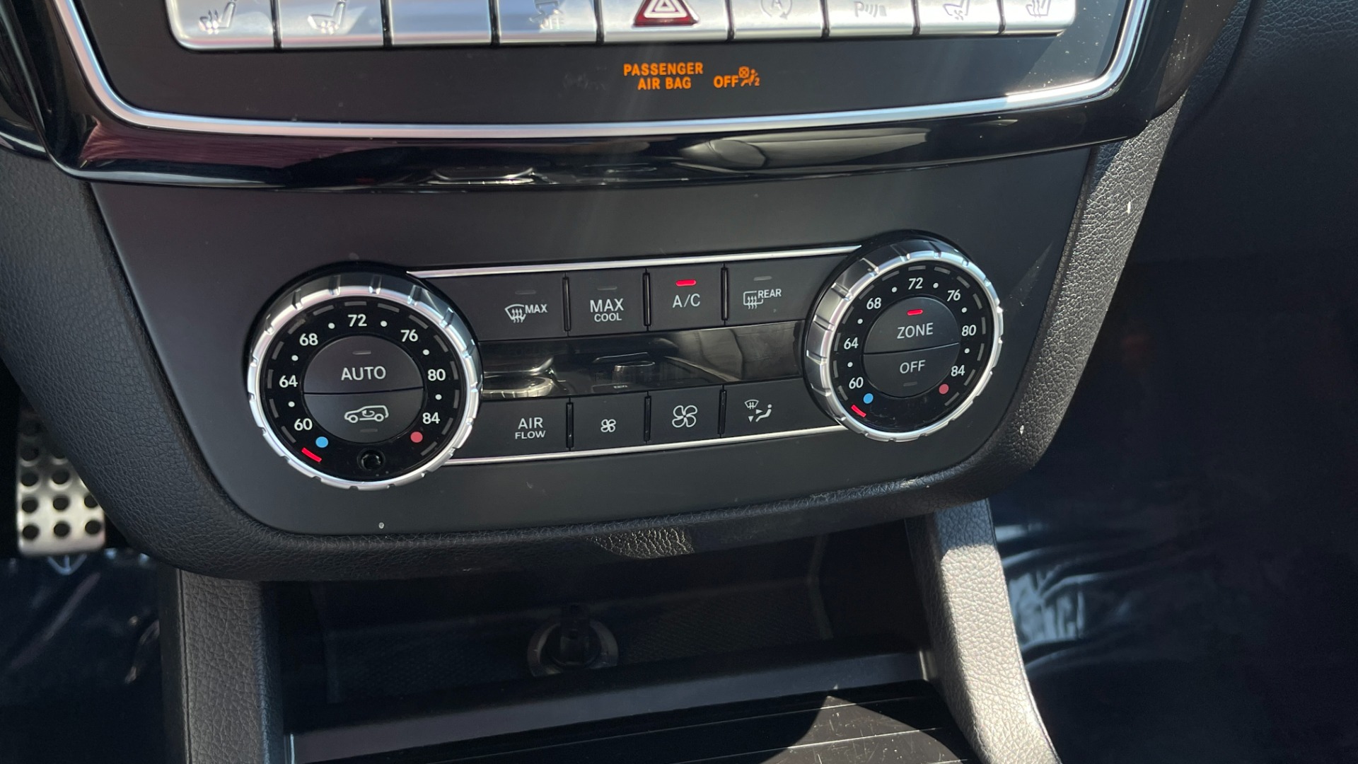 Used 2019 Mercedes-Benz GLE AMG GLE 43 / PREMIUM 2 PACKAGE / 21IN WHEELS / PANORAMIC SUNROOF / PIANO BL for sale $50,995 at Formula Imports in Charlotte NC 28227 27